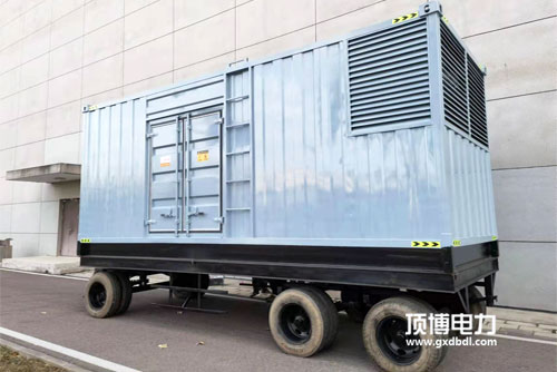 如何挑選一臺(tái)靜音箱式柴油發(fā)電機(jī)組？技巧在這